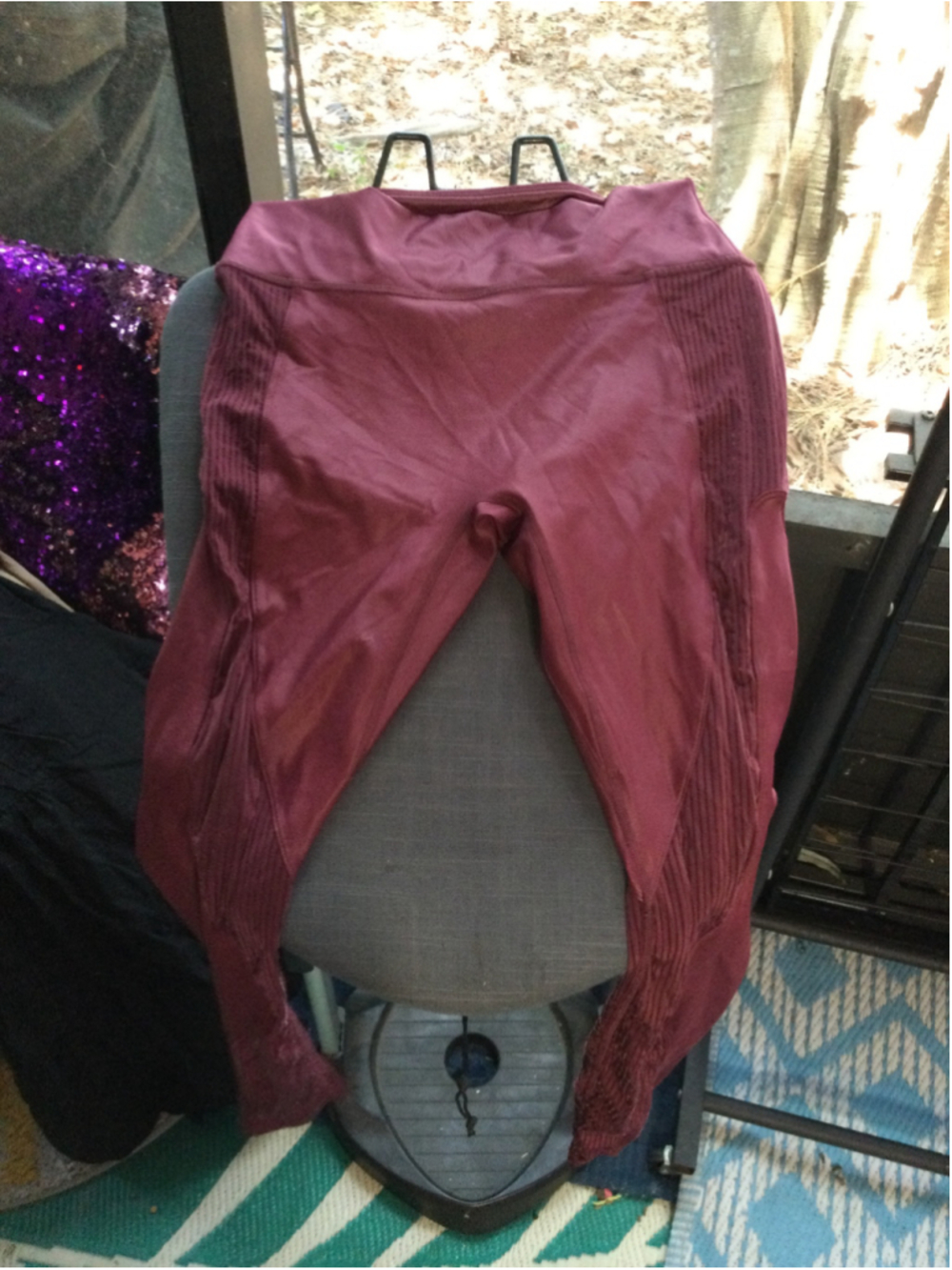 Women's Puma Velour Joggers Size M Burgundy